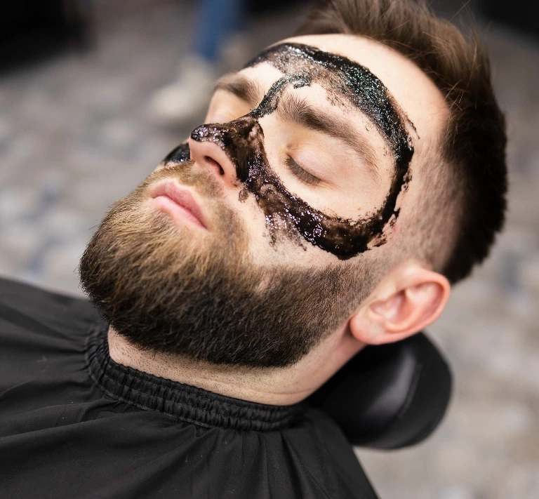 maska na&nbsp;twarzy